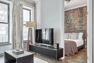 227 E 82nd St in New York, NY - Building Photo - Building Photo