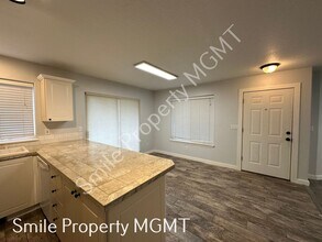 14095 SE Summerfield Loop in Happy Valley, OR - Building Photo - Building Photo