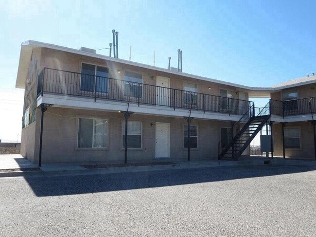 6250 Partello St, Unit 2 in El Paso, TX - Foto de edificio - Building Photo