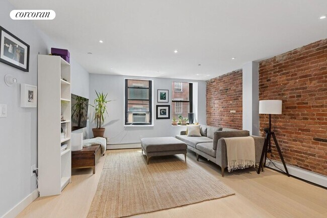 264 Water St in New York, NY - Foto de edificio - Building Photo