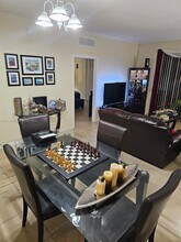 8440 SW 8th St in Miami, FL - Building Photo - Building Photo