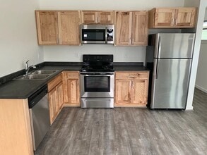 877-879 S Cottonwood Rd in Bozeman, MT - Building Photo - Building Photo