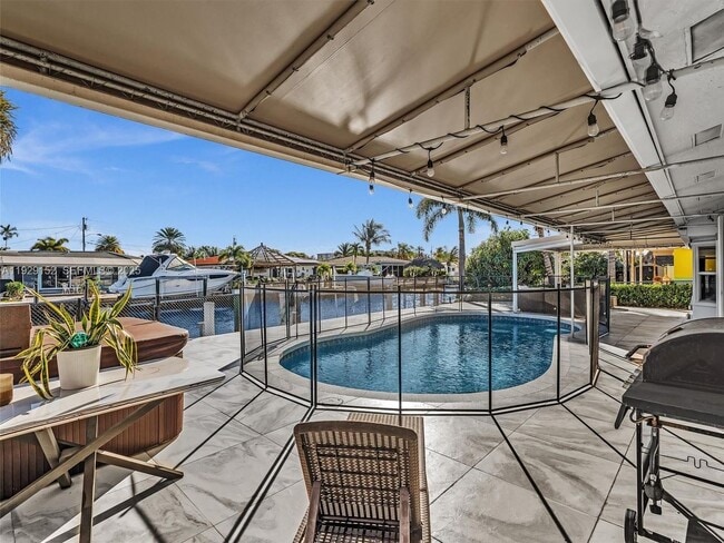 property at 440 SE 8th Ave