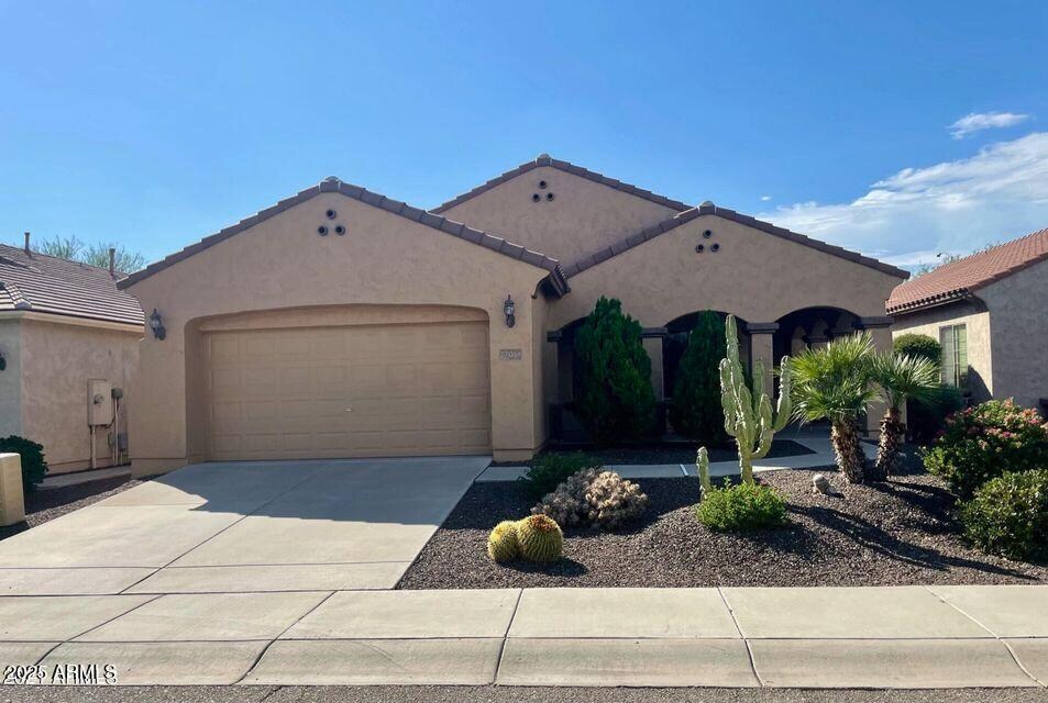 27014 N 52nd Glen in Phoenix, AZ - Building Photo