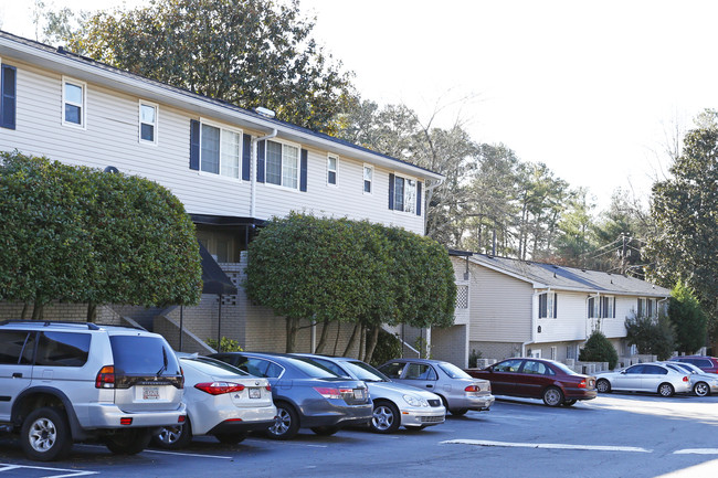 The Arbors at Sandy Springs in Atlanta, GA - Building Photo - Building Photo