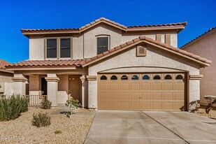 8930 E Yucca St in Scottsdale, AZ - Building Photo