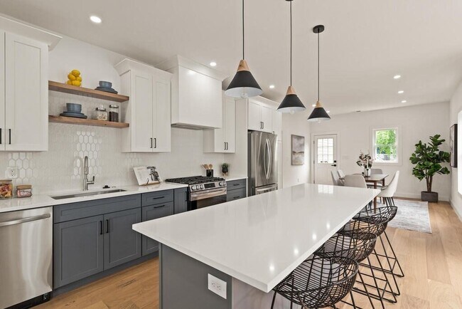 101 Glenwood Rd, Unit 101 in Somerville, MA - Foto de edificio - Building Photo