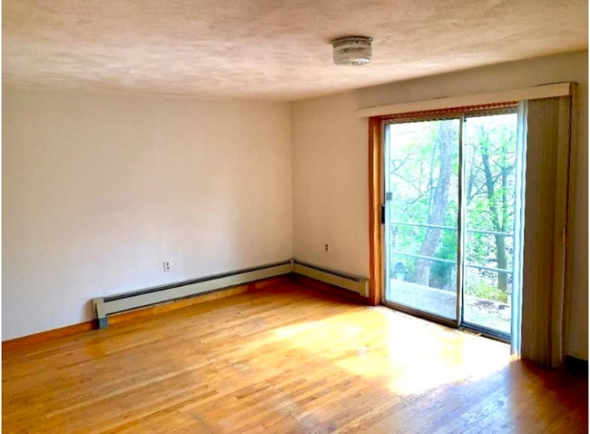 172 Pleasant St in Watertown, MA - Building Photo - Building Photo