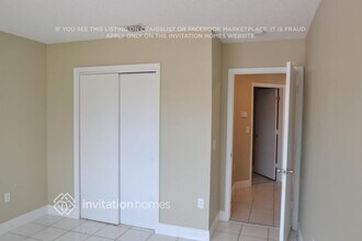 5487 NW 186th St in Miami Gardens, FL - Building Photo - Building Photo