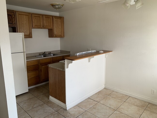 6340 Casada Way, Unit C in Las Vegas, NV - Building Photo - Building Photo