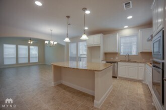 116 Knight of Realm Blvd in Lewisville, TX - Building Photo - Building Photo
