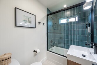 1724 S Horne St in Oceanside, CA - Building Photo - Building Photo