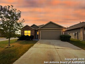 2494 McCrae in New Braunfels, TX - Building Photo