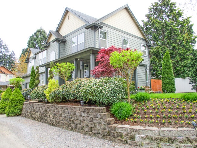 property at 5803 NE 73rd Cir