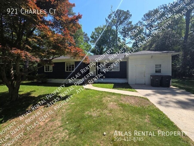 property at 921 Charles Ct