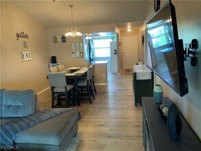 839 SW 48th Terrace in Cape Coral, FL - Foto de edificio - Building Photo