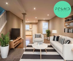 57 Francis St in Hamilton, ON - Building Photo