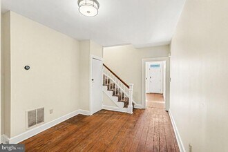 229 S Fremont Ave in Baltimore, MD - Building Photo - Building Photo