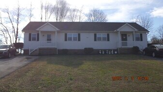 116 Drew Brooke Dr, Unit 116A in Franklin, KY - Building Photo