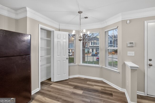 837 Crestwell Cir in Atlanta, GA - Building Photo - Building Photo