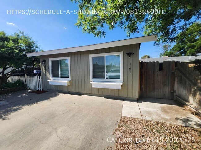 2546 W Victor Ct-Unit -101 in Visalia, CA - Building Photo - Building Photo