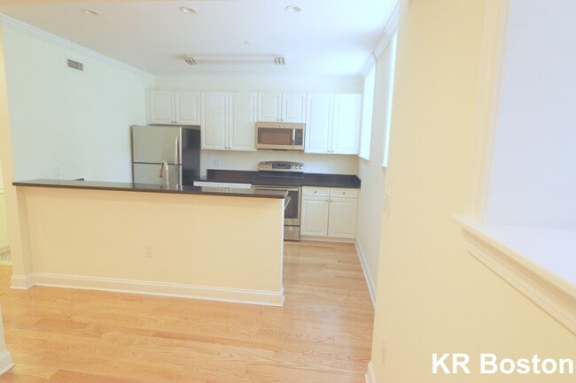 14 Chauncy St in Cambridge, MA - Building Photo - Building Photo