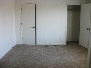 1202 Jefferson Ave in Clovis, CA - Building Photo - Building Photo