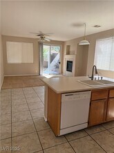 9563 W Cherokee Ave in Las Vegas, NV - Foto de edificio - Building Photo