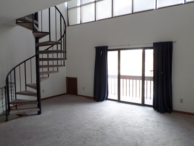 710 Belrock Ave in Belpre, OH - Building Photo - Building Photo