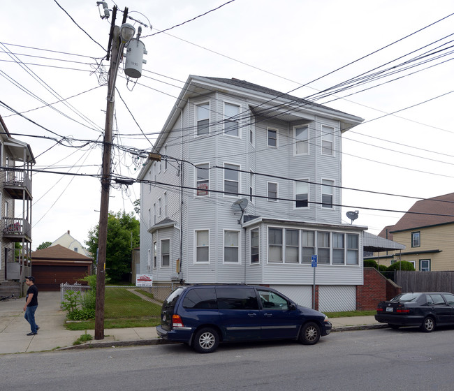 171-173 Deane St in New Bedford, MA - Foto de edificio - Building Photo