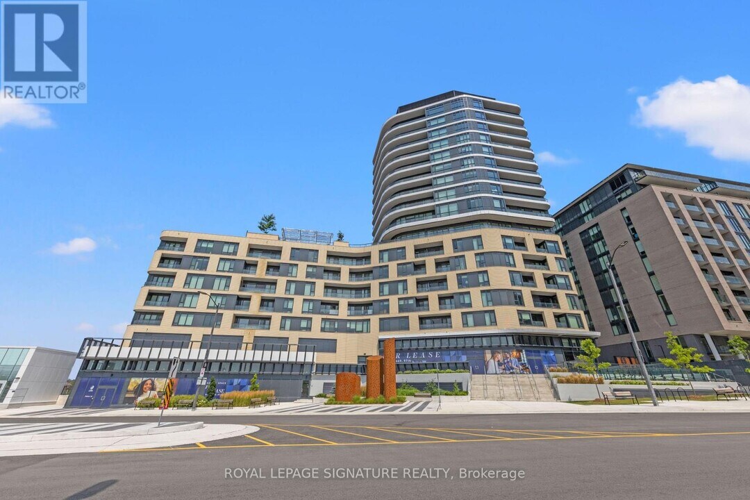 120 Eagle Rock Way in Vaughan, ON - Building Photo