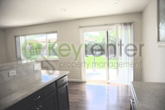 9024 Alderson Ave in Sacramento, CA - Building Photo - Building Photo