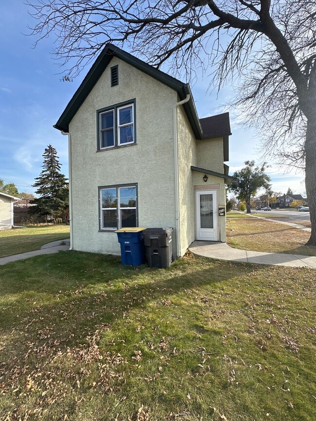property at 402 2nd St SE