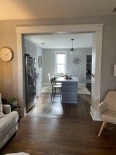 1025 E Hamilton St, Unit Upper in Milwaukee, WI - Building Photo - Building Photo