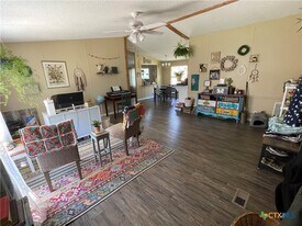 627 Buck Trail in Canyon Lake, TX - Building Photo