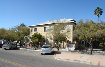 346-348 S 6th Ave in Tucson, AZ - Foto de edificio - Building Photo