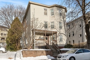 11 Mars St, Unit 1 in Worcester, MA - Building Photo