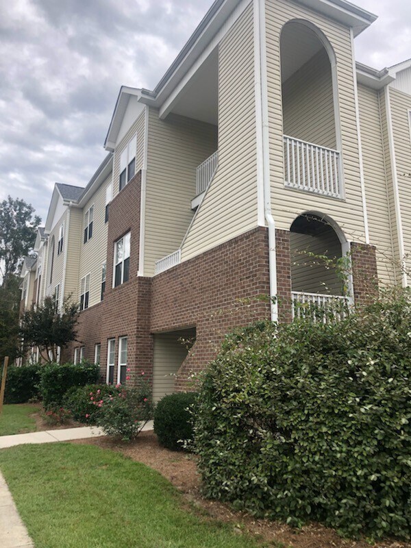 4525 Sagedale Dr in Wilmington, NC - Building Photo - Building Photo