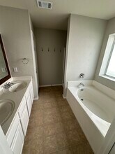 213 Brahma Way in Cibolo, TX - Building Photo - Building Photo