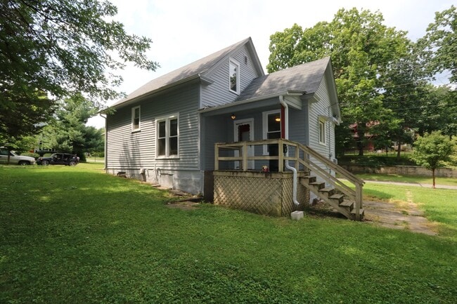 900 S 6th St in Burlington, IA - Building Photo - Building Photo