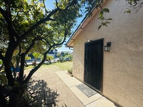 6186 Daisy Pl in San Diego, CA - Building Photo - Building Photo