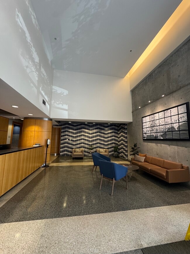 720 N Larrabee St, Unit 720 N. Larrabee Unit 902 in Chicago, IL - Foto de edificio - Building Photo