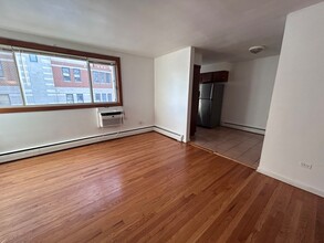 1408 W Juneway Terrace, Unit 2B in Chicago, IL - Building Photo - Building Photo