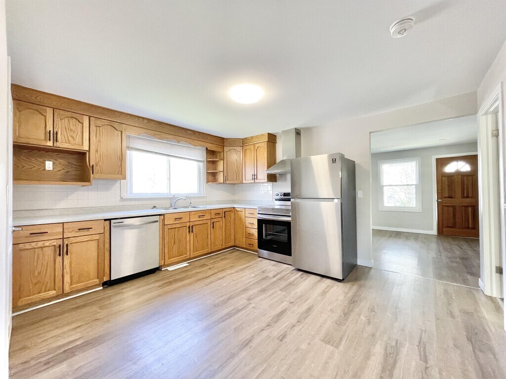 33 Dunkirk Rd Welland, ON Rental Homes and Apartments for Rent