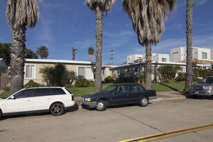 4850-4864 Coronado Ave in San Diego, CA - Building Photo