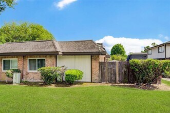 12028 Mighty Oak Dr in Houston, TX - Building Photo - Building Photo
