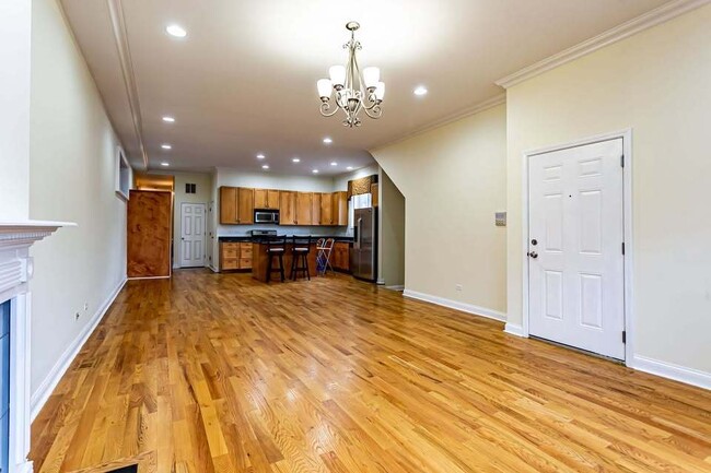 2355 W Harrison St in Chicago, IL - Building Photo - Building Photo