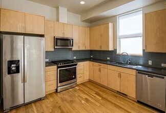 864 Cimarron Dr in Lafayette, CO - Building Photo - Building Photo