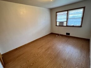 4210 Eastridge Dr, Unit 4212 in Rockford, IL - Foto de edificio - Building Photo