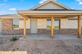 224 F M 789 in Slaton, TX - Building Photo - Building Photo